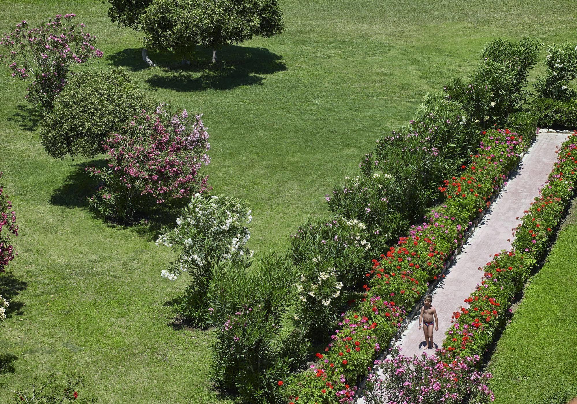 Mitsis Ramira Hotel Psalidi  Bagian luar foto